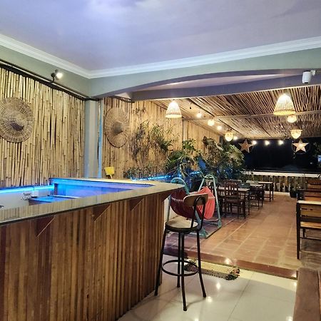 The Blue Guest House Battambang Exterior foto