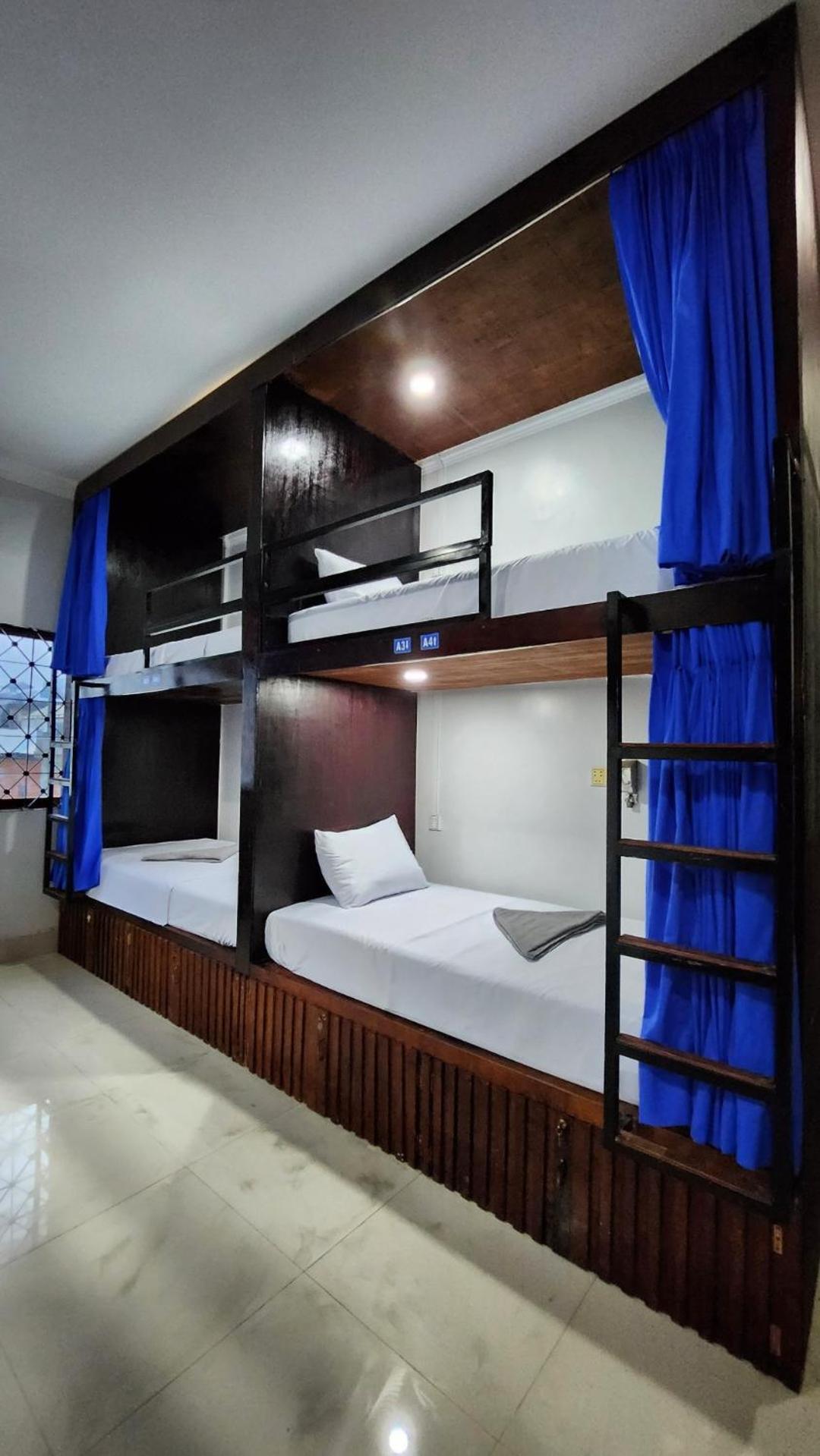 The Blue Guest House Battambang Exterior foto