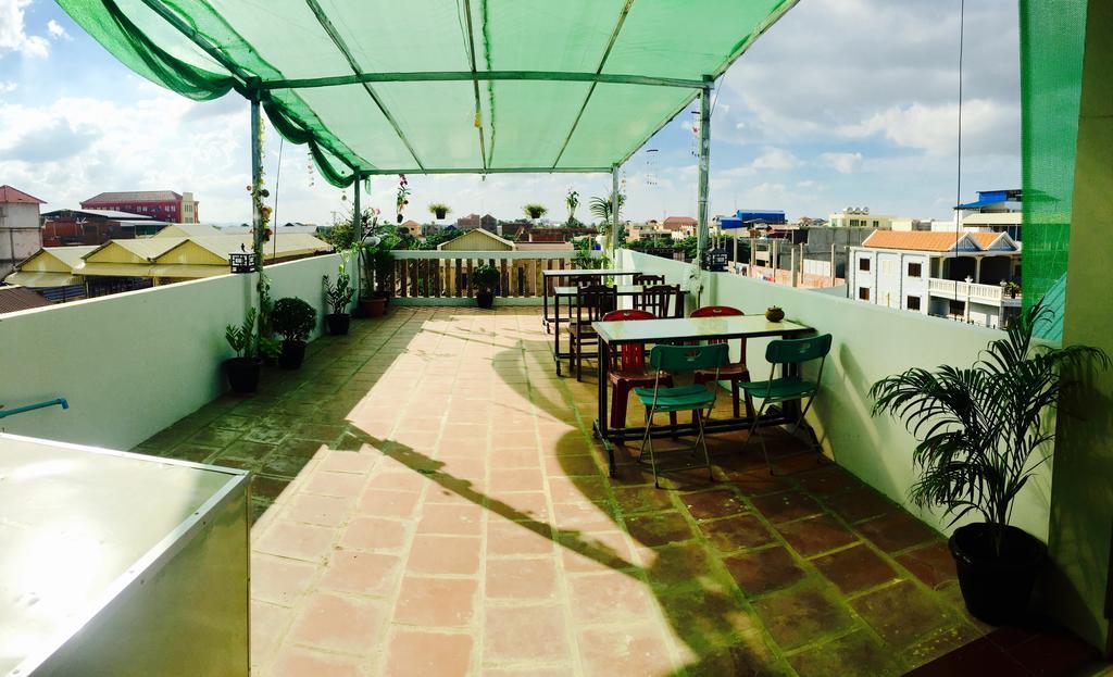 The Blue Guest House Battambang Exterior foto